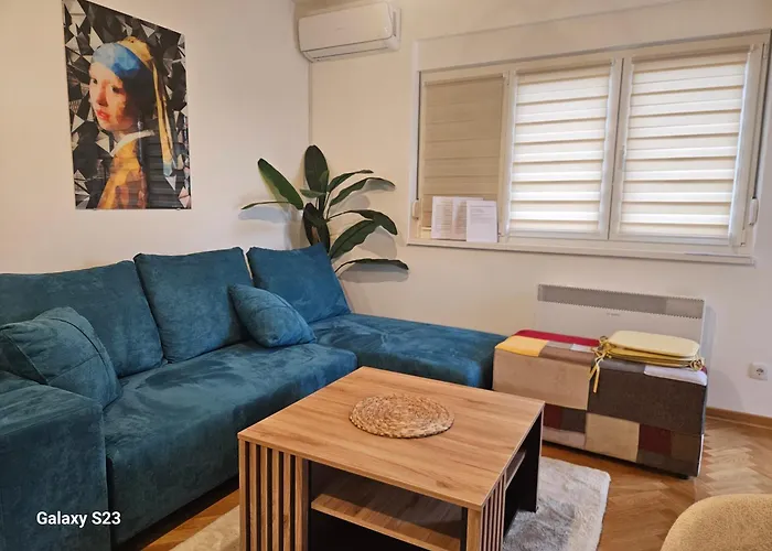 아파트 Blue Wave *