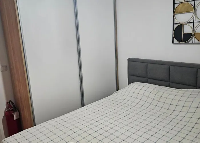 Blue Wave 아파트 *