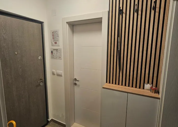 Blue Wave 아파트 *